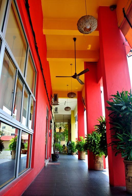 Wau Hotel & Cafe Jerantut Exterior foto